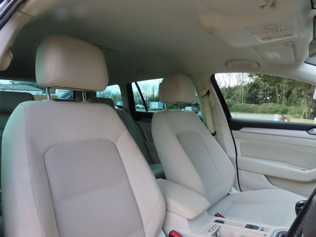 2018 VOLKSWAGEN PASSAT - Photo 9