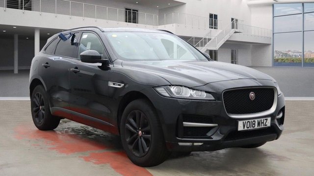 2018 Jaguar F-Pace 2L R-Sport 5dr - Photo 7