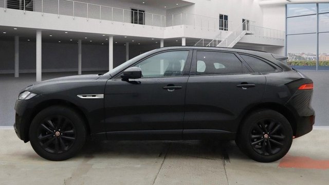 2018 Jaguar F-Pace 2L R-Sport 5dr - Photo 12