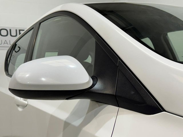 2015 HYUNDAI I10 2015 1.2 SE Hatchback 5dr Petrol Auto Euro 5 (87 ps) - Photo 7