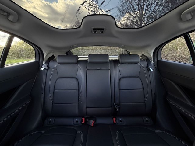 2021 JAGUAR I-PACE - Photo 10