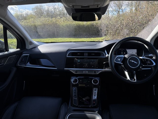 2021 JAGUAR I-PACE - Photo 9