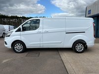 USED 2022 22 FORD TRANSIT CUSTOM Limited L2 H1 2.0 300 EcoBlue LWB Diesel Panel Van Manual Euro 6 (s/s) (130 bhp) 3 Ford Main Dealer Services - last service on 13.03.2025 @ 74,999 miles - 91,635 miles - EURO 6, A/C, front & rear parking sensors, heated seats, alloys, heated screen, cruise control, Bluetooth, electric power folding mirrors, E/W, DAB Radio with Apple car play, start/stop, factory fitted bulkhead, colour coded, auto LED headlights, side loading door, ply lined with load liner, front fog lights, remote Central Locking, spare key, finance arranged, 6 months Premium AutoGuard warranty