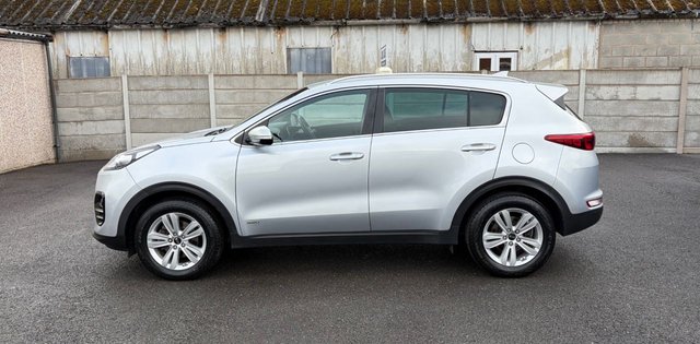 2017 KIA SPORTAGE - Photo 4