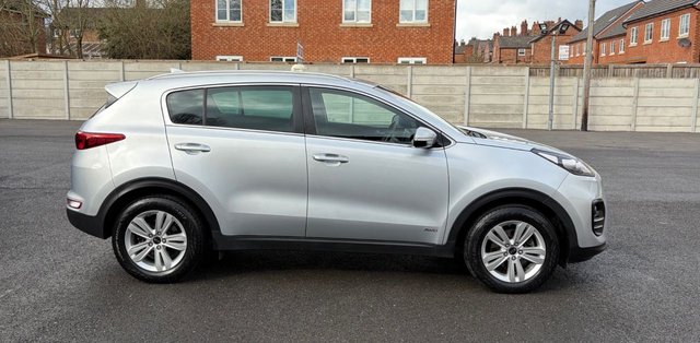 2017 KIA SPORTAGE - Photo 8