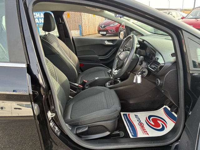 2018 FORD FIESTA - Photo 3