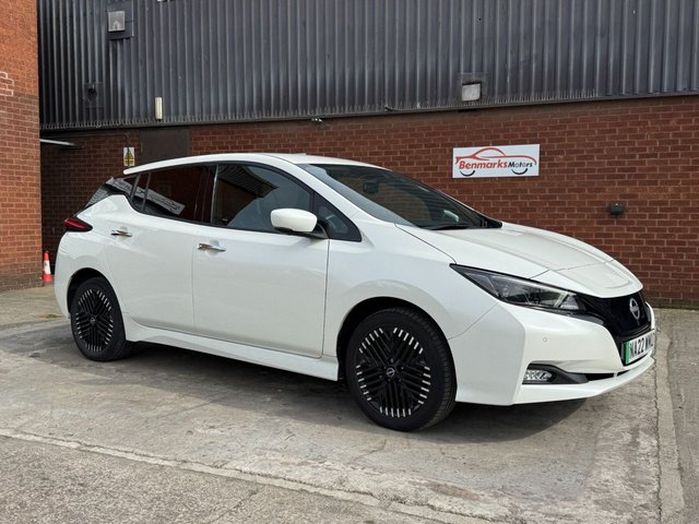 2022 NISSAN LEAF - Photo 2