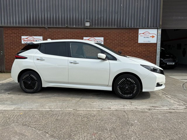 2022 NISSAN LEAF - Photo 3