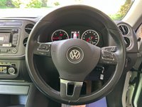 USED 2015 65 VOLKSWAGEN TIGUAN 2.0 TDI BlueMotion Tech Match SUV 5dr Diesel Manual 2WD Euro 5 (s/s) (140 ps) Front & Rear Parking Sensors,2 Keys