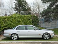 USED 2004 04 JAGUAR XJR 4.2 V8 Saloon 4dr Petrol Automatic (299 g/km, 400 bhp) 2 KEYS, HEATED LEATHER, S/NAV