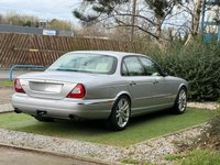 USED 2004 04 JAGUAR XJR 4.2 V8 Saloon 4dr Petrol Automatic (299 g/km, 400 bhp) 2 KEYS, HEATED LEATHER, S/NAV