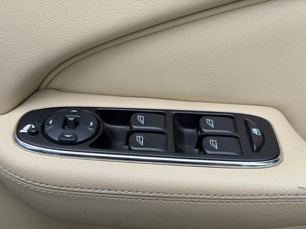 USED 2004 04 JAGUAR XJR 4.2 V8 Saloon 4dr Petrol Automatic (299 g/km, 400 bhp) 2 KEYS, HEATED LEATHER, S/NAV