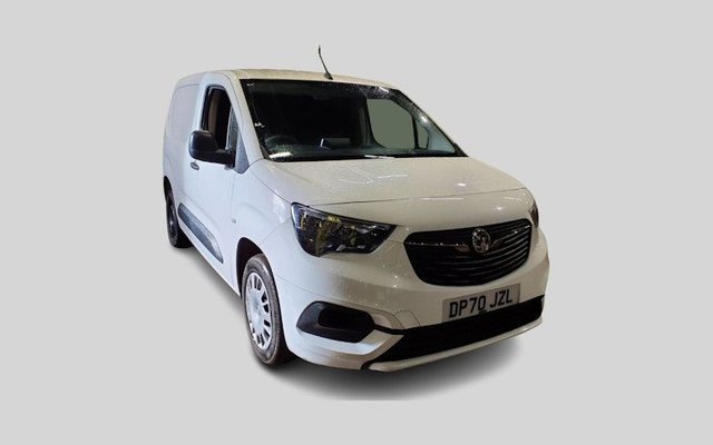 2020 Vauxhall Combo 1.6L Sportive 4dr
