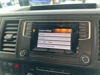 USED 2016 66 VOLKSWAGEN TRANSPORTER 2.0 TDI T28 BlueMotion Tech Highline CREW CAB (6 SEATS) 5dr Diesel Manual FWD SWB Euro 6 (s/s) (102 ps) 