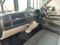 USED 2016 66 VOLKSWAGEN TRANSPORTER 2.0 TDI T28 BlueMotion Tech Highline CREW CAB (6 SEATS) 5dr Diesel Manual FWD SWB Euro 6 (s/s) (102 ps) 