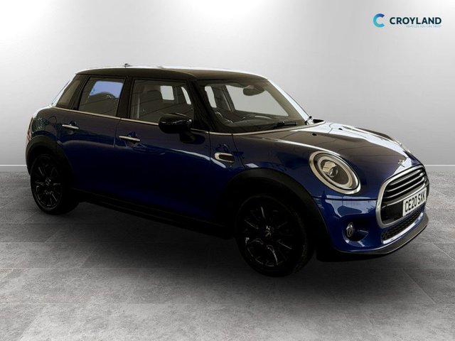 View our MINI Hatch 1.5 Cooper Classic Hatchback 5dr Petrol Manual Euro 6 (s/s) (136 ps)