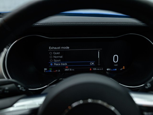 2023 FORD MUSTANG - Photo 8