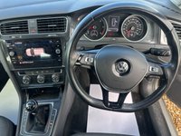 USED 2017 67 VOLKSWAGEN GOLF 1.6 TDI SE Nav Hatchback 5dr Diesel Manual Euro 6 (s/s) (115 ps) GREAT SERVICE HISTORY WITH THIS CAR