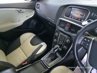 USED 2018 68 VOLVO V40 CROSS COUNTRY 1.5 T3 GPF Pro Hatchback 5dr Petrol Auto Euro 6 (s/s) (152 ps) SERVICE HISTORY  # ONLY 31000 MILES