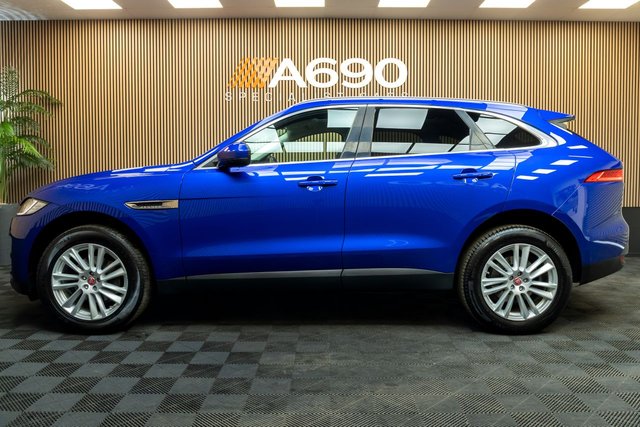 2017 Jaguar F-Pace 2L Portfolio 5dr - Photo 4