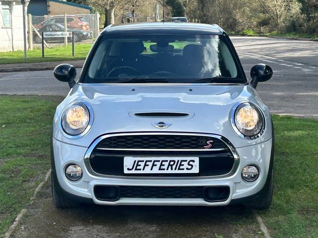 2015 MINI HATCH - Photo 2