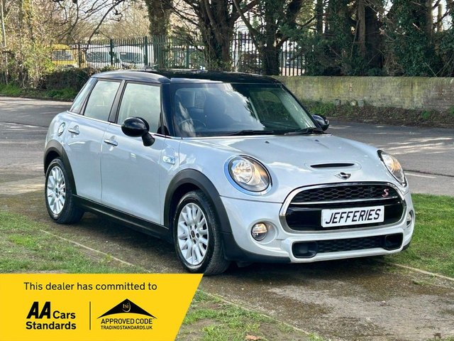 2015 MINI HATCH
