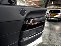 USED 2013 63 LAND ROVER RANGE ROVER 4.4 SD V8 Autobiography SUV 5dr Diesel Auto 4WD Euro 5 (339 ps) 2013 RANGEROVER AUTOBIOGRAPHY 4.4 SDV8 - FUGI WHITE - 9 SERVICES TO 113K - FACTORY REAR ENTERTAINMENT - 22 INCH ALLOYS - SIDE STEPS - 360 CAMS - ADAPTIVE CRUISE - BLIS - MERIDIEN SPEAKERS - XENON HEADLIGHTS