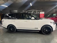 USED 2013 63 LAND ROVER RANGE ROVER 4.4 SD V8 Autobiography SUV 5dr Diesel Auto 4WD Euro 5 (339 ps) 2013 RANGEROVER AUTOBIOGRAPHY 4.4 SDV8 - FUGI WHITE - 9 SERVICES TO 113K - FACTORY REAR ENTERTAINMENT - 22 INCH ALLOYS - SIDE STEPS - 360 CAMS - ADAPTIVE CRUISE - BLIS - MERIDIEN SPEAKERS - XENON HEADLIGHTS