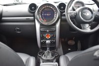 USED 2016 16 MINI COUNTRYMAN 1.6 Cooper Park Lane SUV 5dr Petrol Auto Euro 6 (122 ps) FULL MINI SERVICE HISTORY  . PANORAMIC SUNROOF  . IMMACULATE