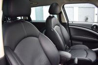 USED 2016 16 MINI COUNTRYMAN 1.6 Cooper Park Lane SUV 5dr Petrol Auto Euro 6 (122 ps) FULL MINI SERVICE HISTORY  . PANORAMIC SUNROOF  . IMMACULATE
