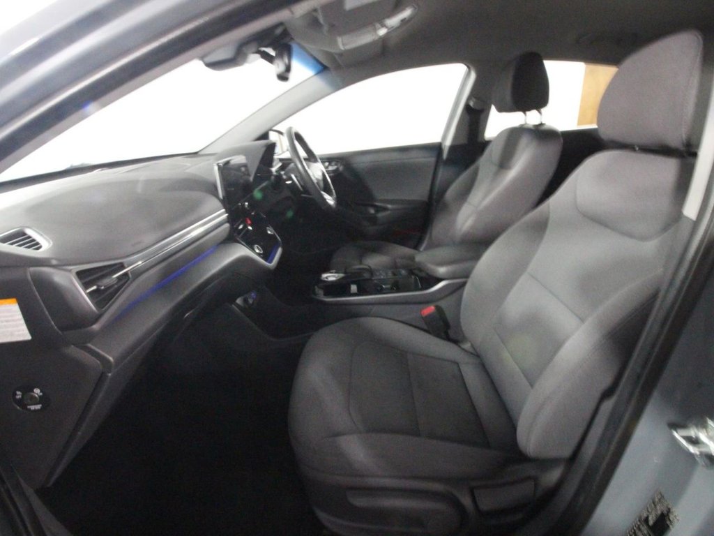 USED 2021 71 HYUNDAI IONIQ 38.3kWh Premium Hatchback 5dr Electric Auto (136 ps) 38kWh BATTERY - 193 MILE RANGE