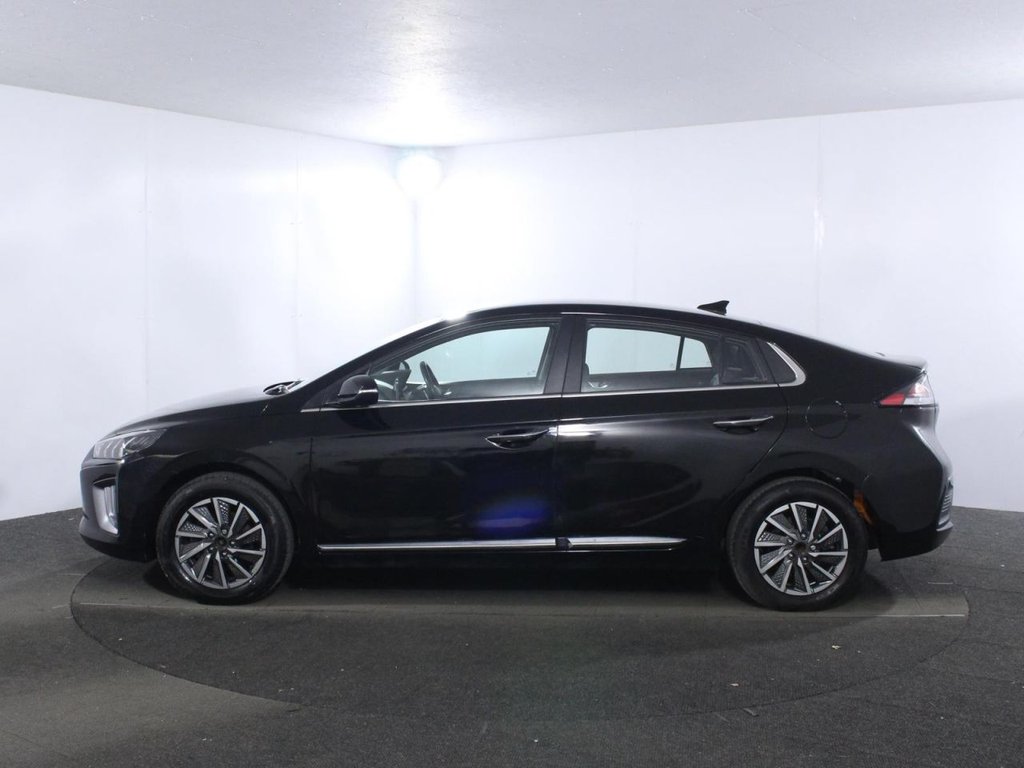 USED 2022 22 HYUNDAI IONIQ 38.3kWh Premium Hatchback 5dr Electric Auto (136 ps) 38kWh BATTERY - 193 MILE RANGE