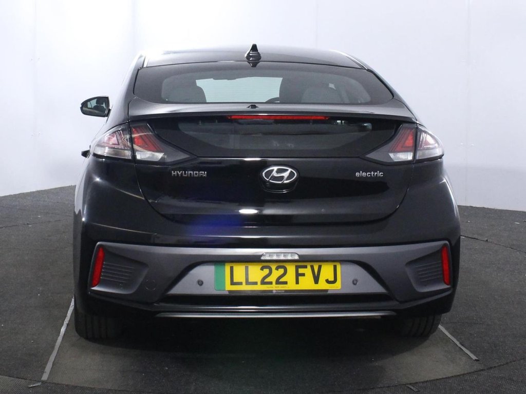 USED 2022 22 HYUNDAI IONIQ 38.3kWh Premium Hatchback 5dr Electric Auto (136 ps) 38kWh BATTERY - 193 MILE RANGE