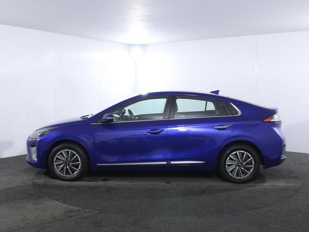 USED 2021 71 HYUNDAI IONIQ 38.3kWh Premium Hatchback 5dr Electric Auto (136 ps) 38kWh BATTERY - 193 MILE RANGE