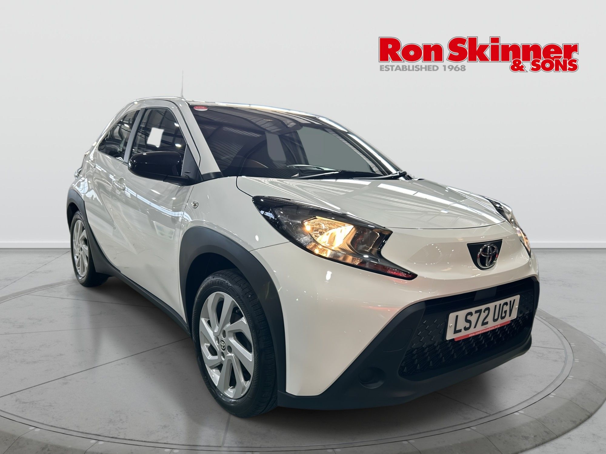 USED 2022 72 TOYOTA AYGO X 1.0 VVT-i Pure Hatchback 5dr Petrol Manual Euro 6 (s/s) (72 ps) 