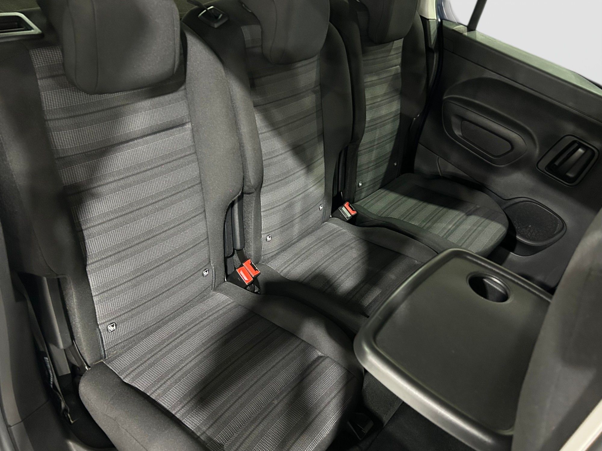 USED 2022 72 VAUXHALL Combo Life Electric 50kWh SE MPV 5dr Electric Auto (5 Seat, 7.4kW Charger) (136 ps) 