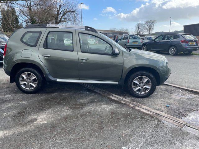 2015 DACIA DUSTER 1.5 dCi Laureate SUV 5dr Diesel Manual Euro 6 (s/s) (110 ps) - Photo 6