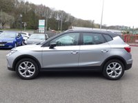 USED 2023 23 SEAT ARONA 1.0 TSI FR 5d 110 S/S FULL LINK FOR APPLE CARPLAY / ANDROID AUTO (GIVES YOU SAT NAV), WIRELESS PHONE CHARGER, REAR PARKING SENSORS, LED LIGHTS, AUTO LIGHTS & WIPERS, ELECTRIC FOLDING DOOR MIRRORS, CRUISE CONTROL & SPEED LIMITER, LANE ASSIST, DAB RADIO, BLUETOOTH PHONE & MEDIA, MANUAL 6 SPEED, TINTED GLASS, BLACK CONTRAST ROOF, ROOF RAILS, 17 INCH ALLOY WHEELS, FRONT FOG LIGHTS, SPORT SEATS, LEATHER FLAT BOTTOM MULTIFUNCTION STEERING WHEEL, 1 OWNER FROM NEW, SERVICE HISTORY