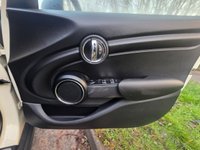 USED 2015 65 MINI HATCH 1.2 One Hatchback 5dr Petrol Auto Euro 6 (s/s) (102 ps) High Spec with Parking System