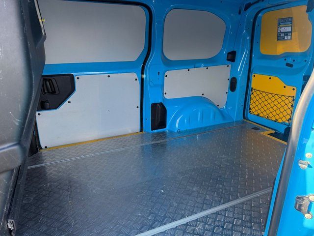 2022 VAUXHALL Vivaro Electric - Photo 10