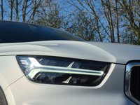 USED 2019 69 VOLVO XC40 2.0 T4 Momentum 5dr Auto ** Sat Nav + Rear Sensors **