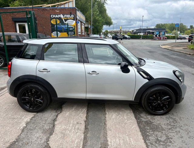 View our MINI COUNTRYMAN