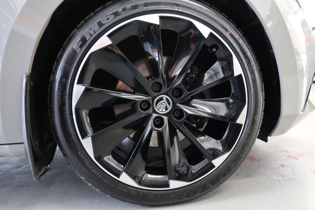 2019 SKODA SUPERB 2.0 TSI SportLine Plus Estate 5dr Petrol DSG Euro 6 (s/s) (190 ps) - Photo 12