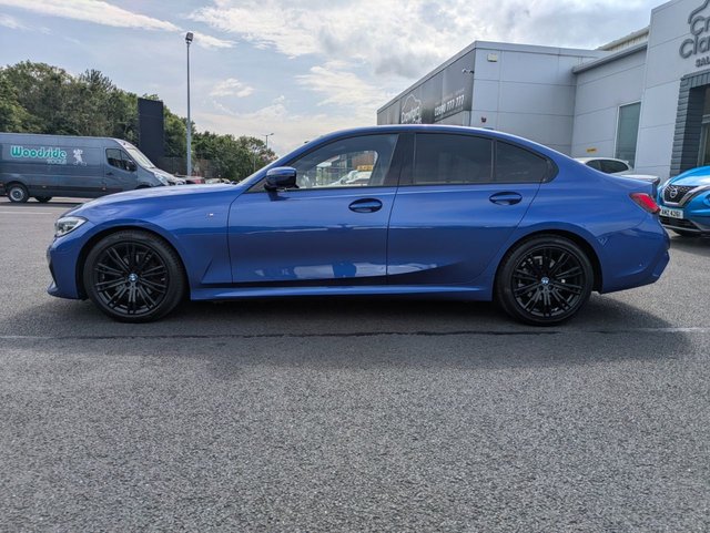 View our BMW 3 SERIES