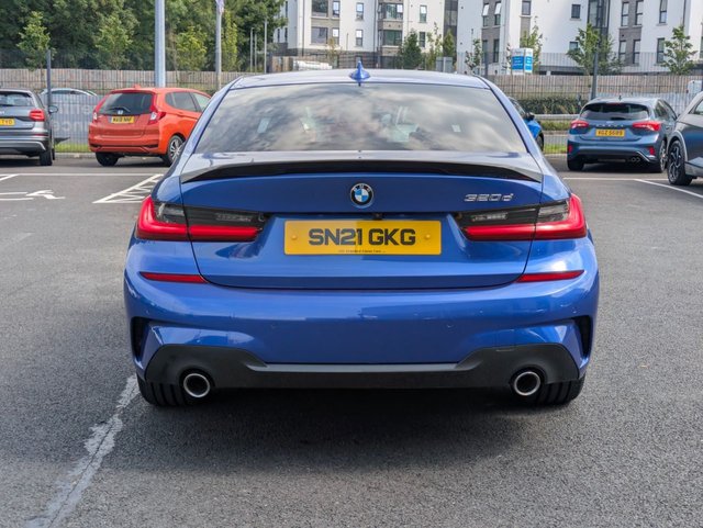 View our BMW 3 SERIES