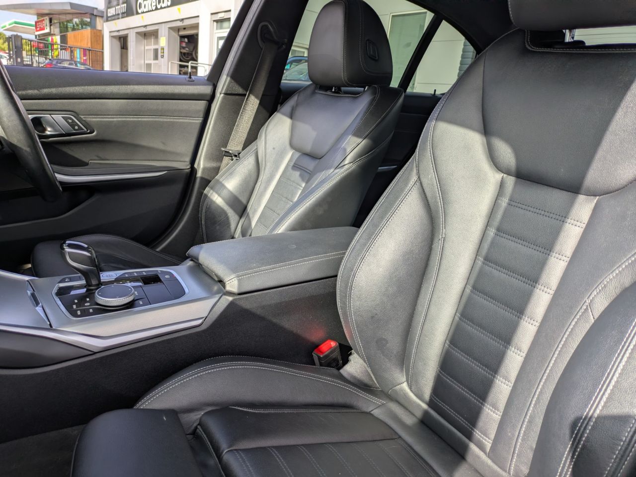 2021 BMW 3 SERIES 2.0 320d MHT M Sport Saloon 4dr Diesel Hybrid Auto Euro 6 (s/s) (190 ps) - vehicle photo 9 for sale on PureCar