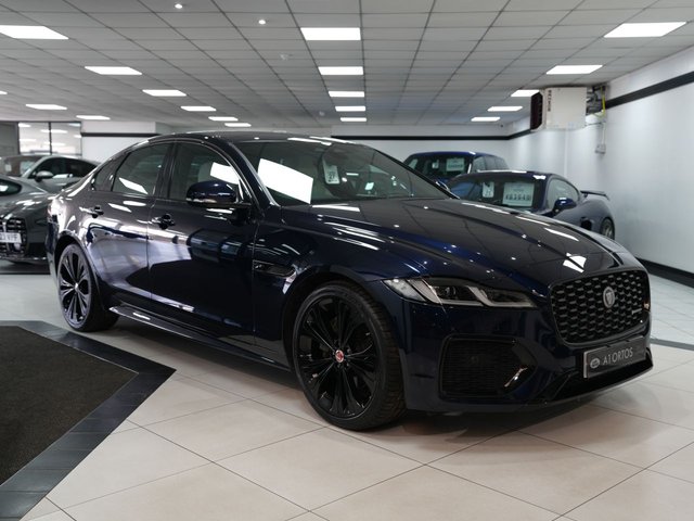 View our Jaguar Xf 2.0 D200 MHEV R-Dynamic SE Saloon 4dr Diesel Auto Euro 6 (s/s) (204 ps)