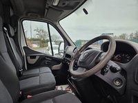 USED 2018 18 RENAULT TRUCKS MASTER 35 LWB FRIDGE/FREEZER VAN ULEZ FREE ZONE NO VAT 