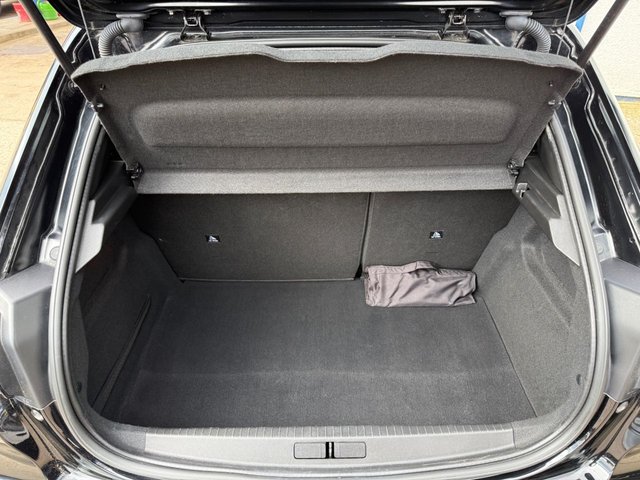 2023 PEUGEOT 208 1.5 BlueHDi GT Hatchback 5dr Diesel Manual Euro 6 (s/s) (100 ps) - Photo 6