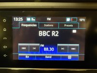USED 2019 69 RENAULT KADJAR 1.3 TCe Iconic SUV 5dr Petrol Manual Euro 6 (s/s) (140 ps) HALF LEATHER SEATS & SAT NAV